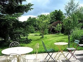 Hotel Logis De La Hulotte