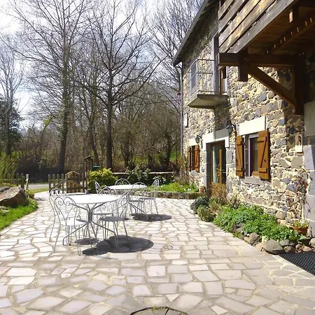 Hotel Logis De La Hulotte