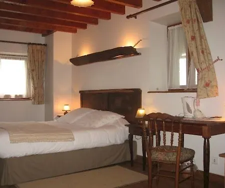 Hotel Logis De La Hulotte Saint-Jacques-dʼAmbur