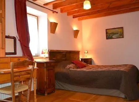 Hotel Logis De La Hulotte