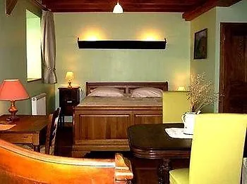 ホテル Logis De La Hulotte